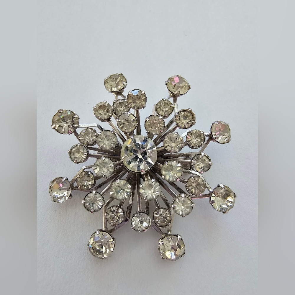 Vintage Mid-Century 3D Tiered Rhinestone Starburst Brooch 1950s Snowflake